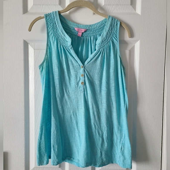 SALE!! Lilly Pulitzer Essie Top - Picture 2 of 6